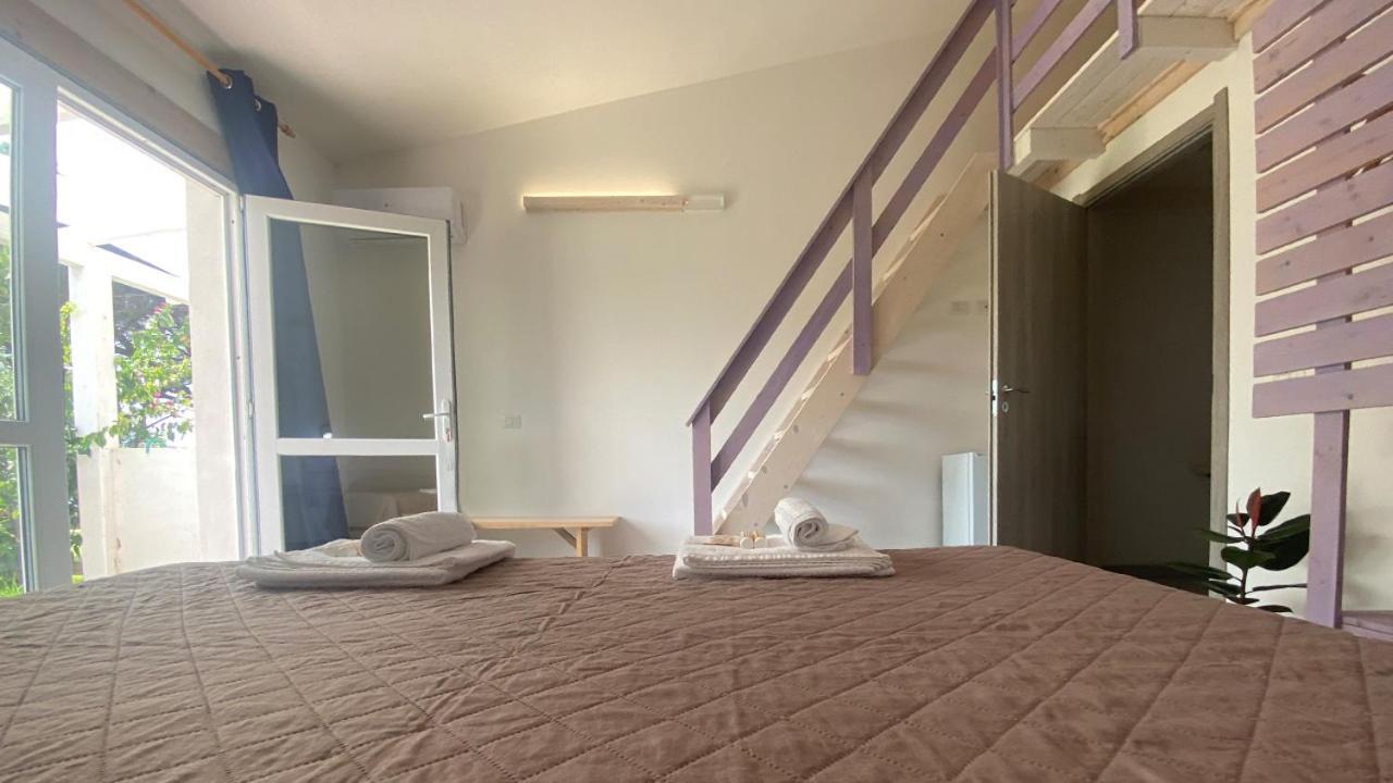 I Tre Schen Hotel Calasetta Eksteriør billede
